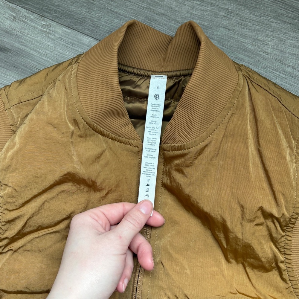 Lululemon Non-Stop Reversible Bomber Vest Bold Beige - Picture 8 of 9